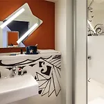 ホテル Ibis Budget Centre Republique 2*