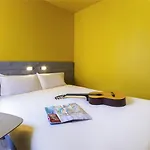 ホテル Ibis Budget Centre Republique 2*