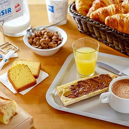 Ibis Budget Centre Republique Hotel 2*